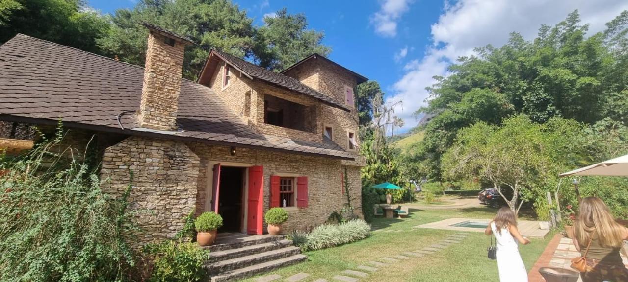 Chale De Correas * Petropolis (Rio de Janeiro)